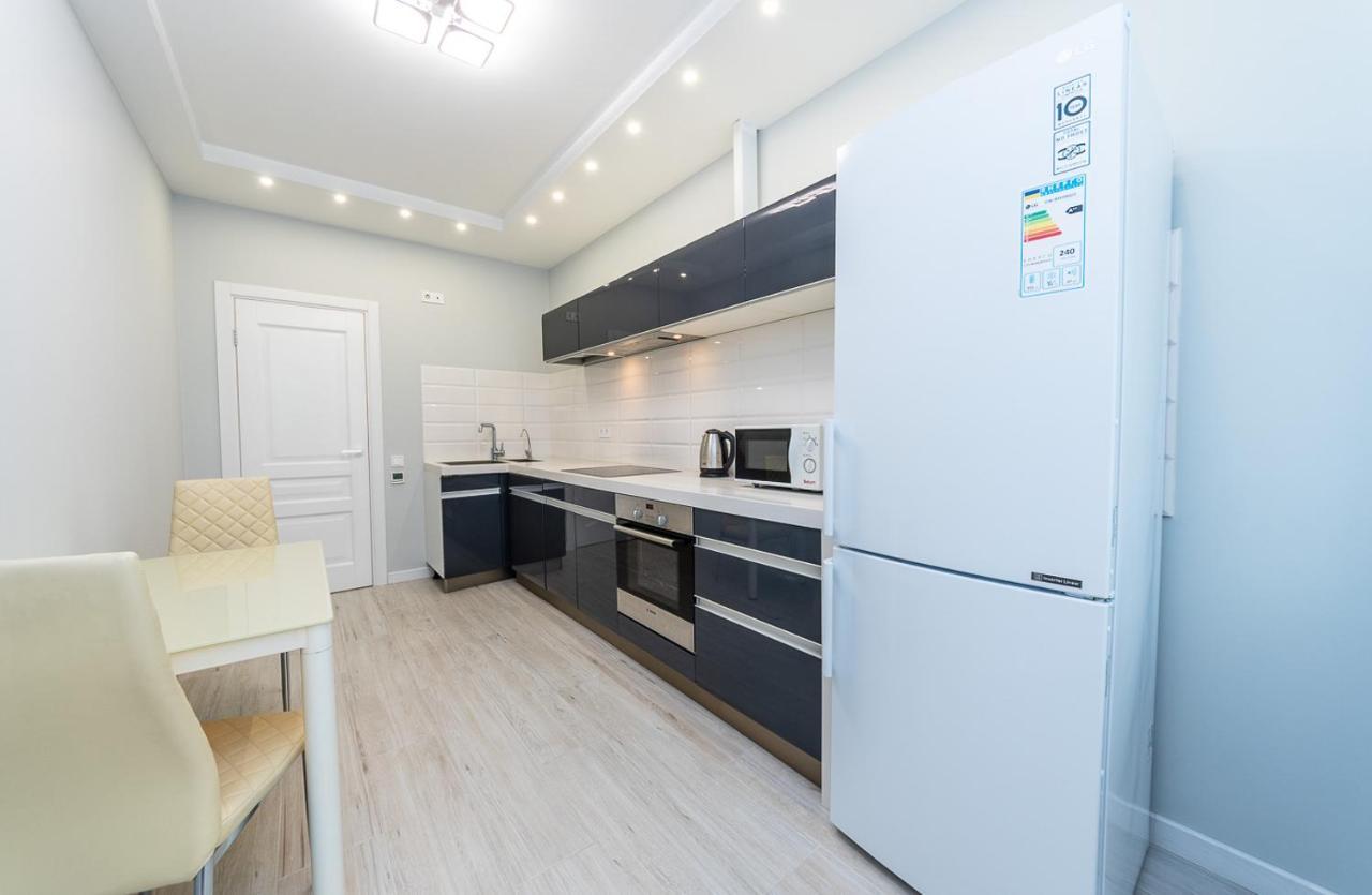 Ferienwohnung Flatrent Drahomanova 2A Kiew Exterior foto