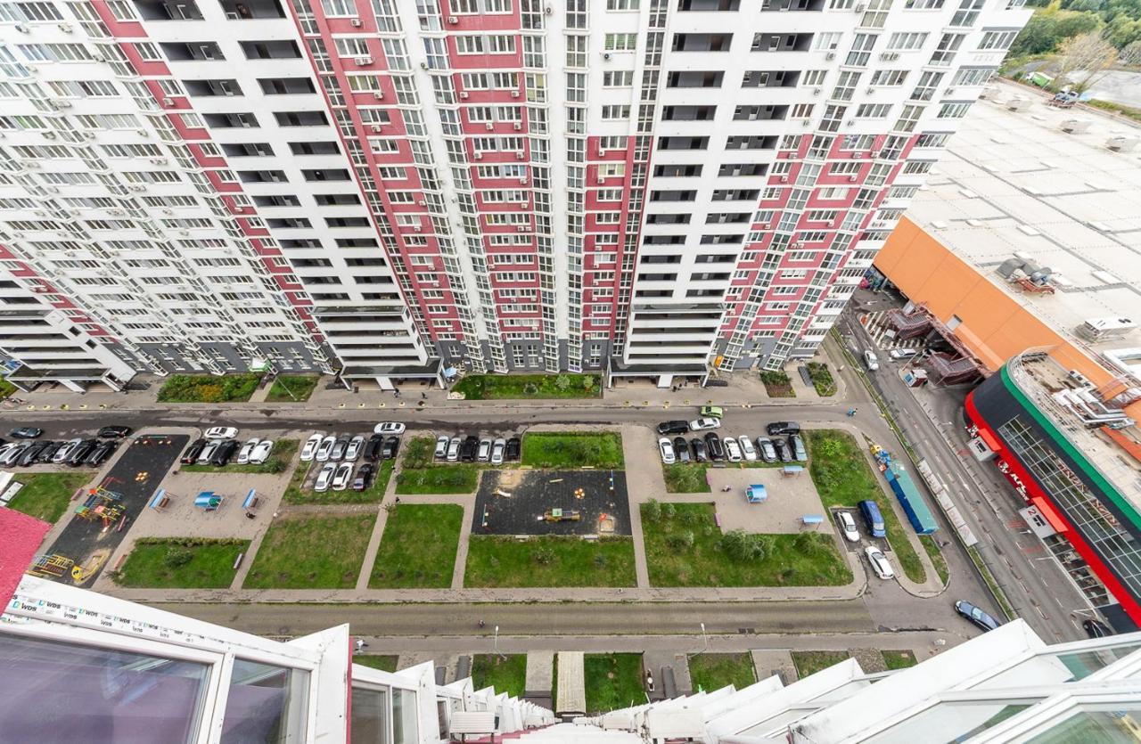 Ferienwohnung Flatrent Drahomanova 2A Kiew Exterior foto