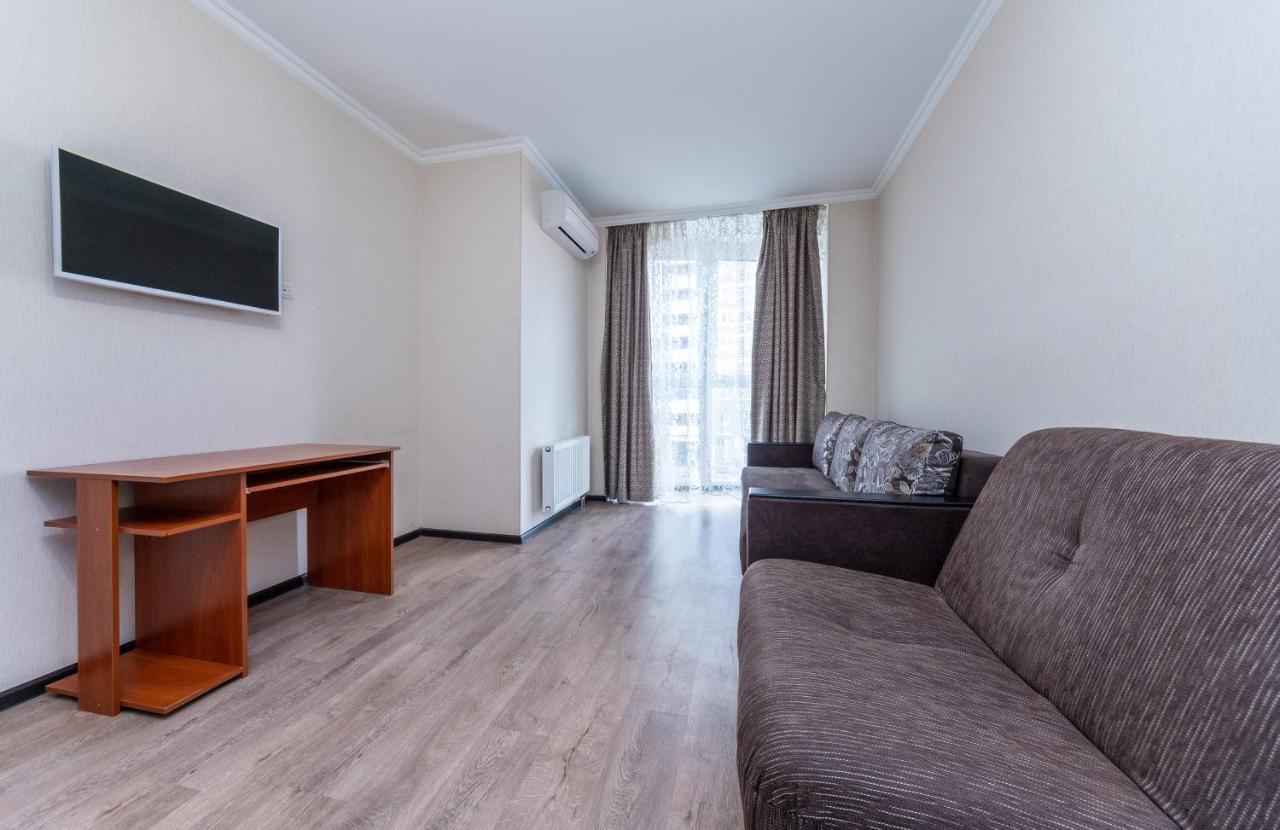 Ferienwohnung Flatrent Drahomanova 2A Kiew Exterior foto