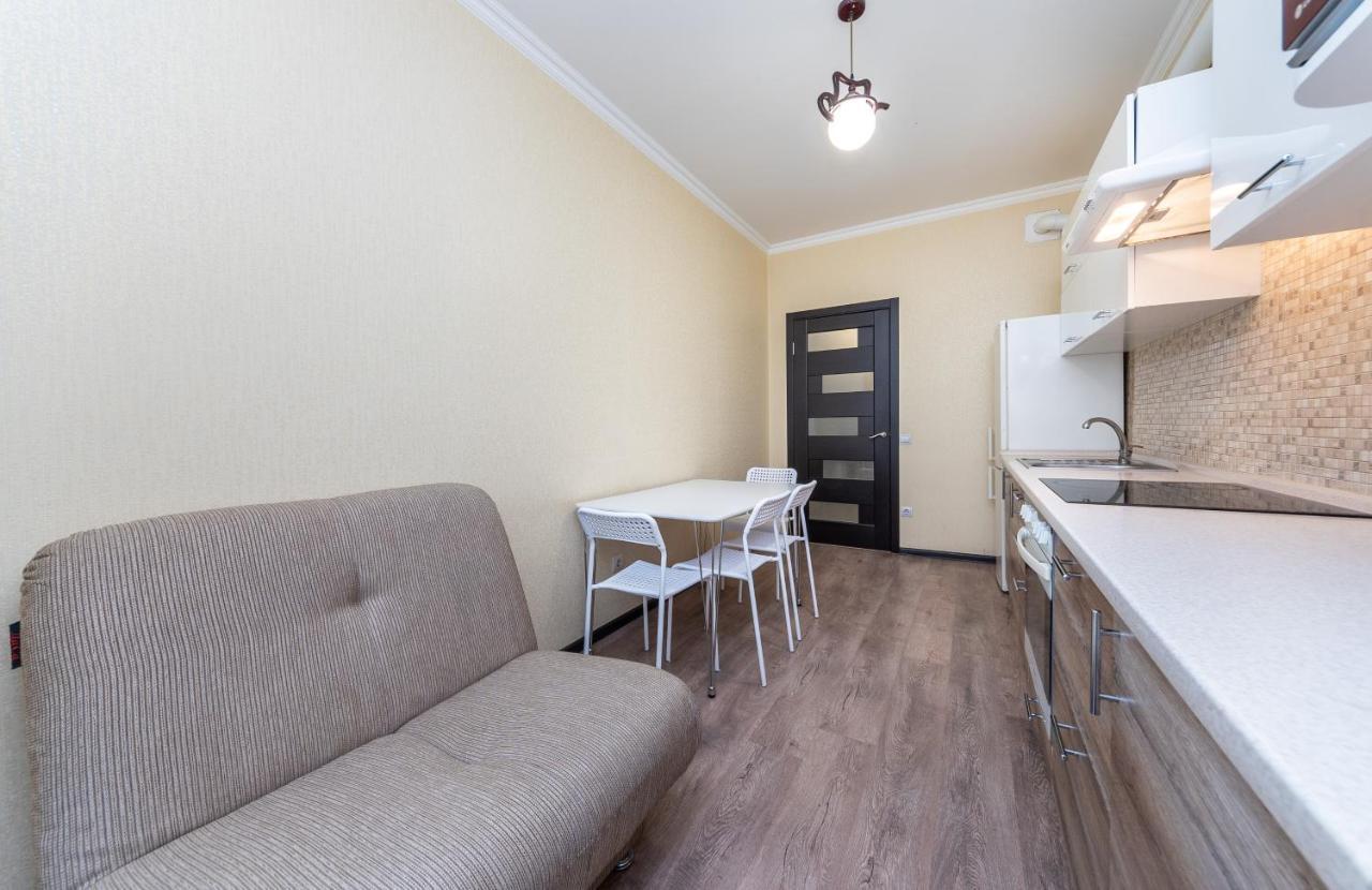 Ferienwohnung Flatrent Drahomanova 2A Kiew Exterior foto