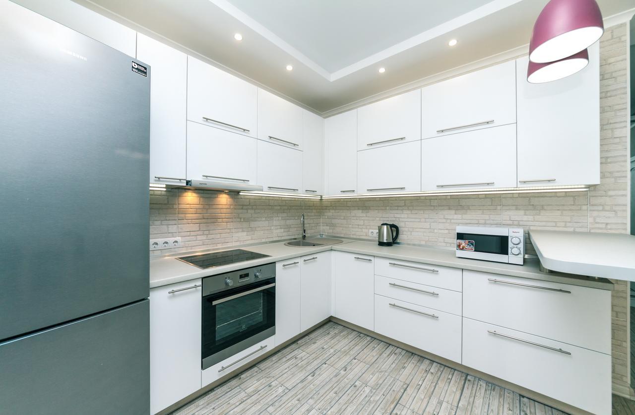 Ferienwohnung Flatrent Drahomanova 2A Kiew Exterior foto