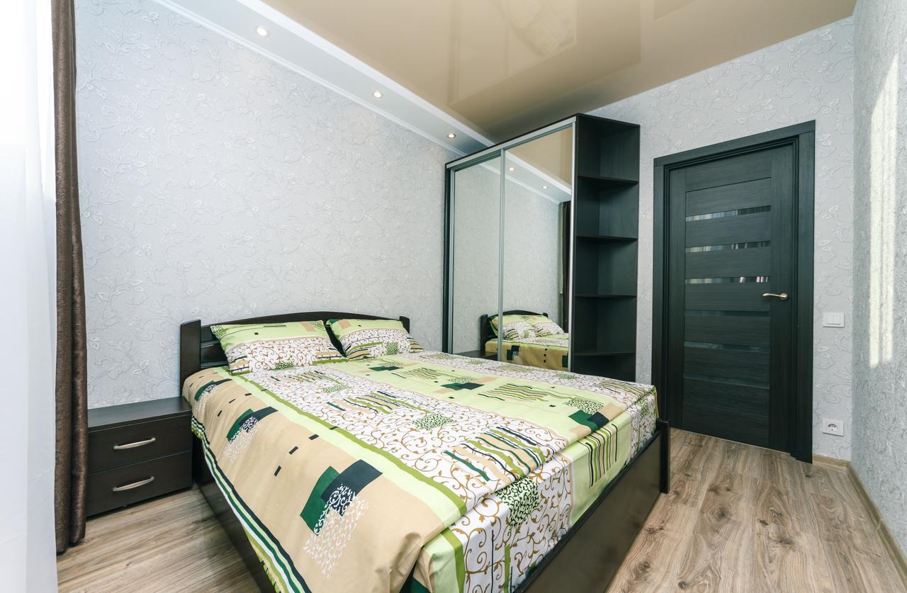 Ferienwohnung Flatrent Drahomanova 2A Kiew Exterior foto