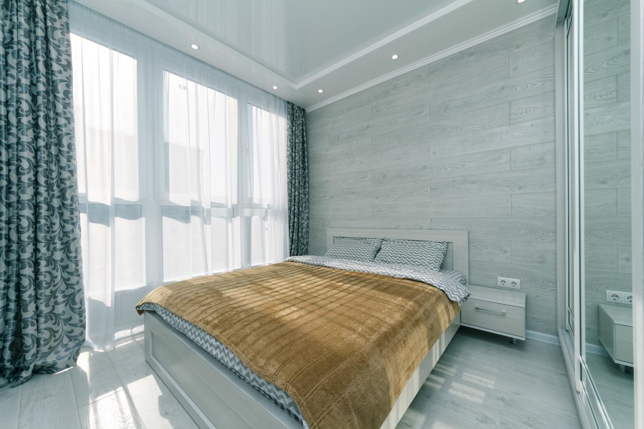 Ferienwohnung Flatrent Drahomanova 2A Kiew Exterior foto